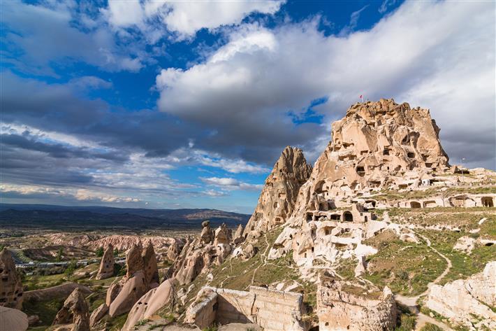 大自然が生んだ絶景と東西文化が交差するトルコの旅